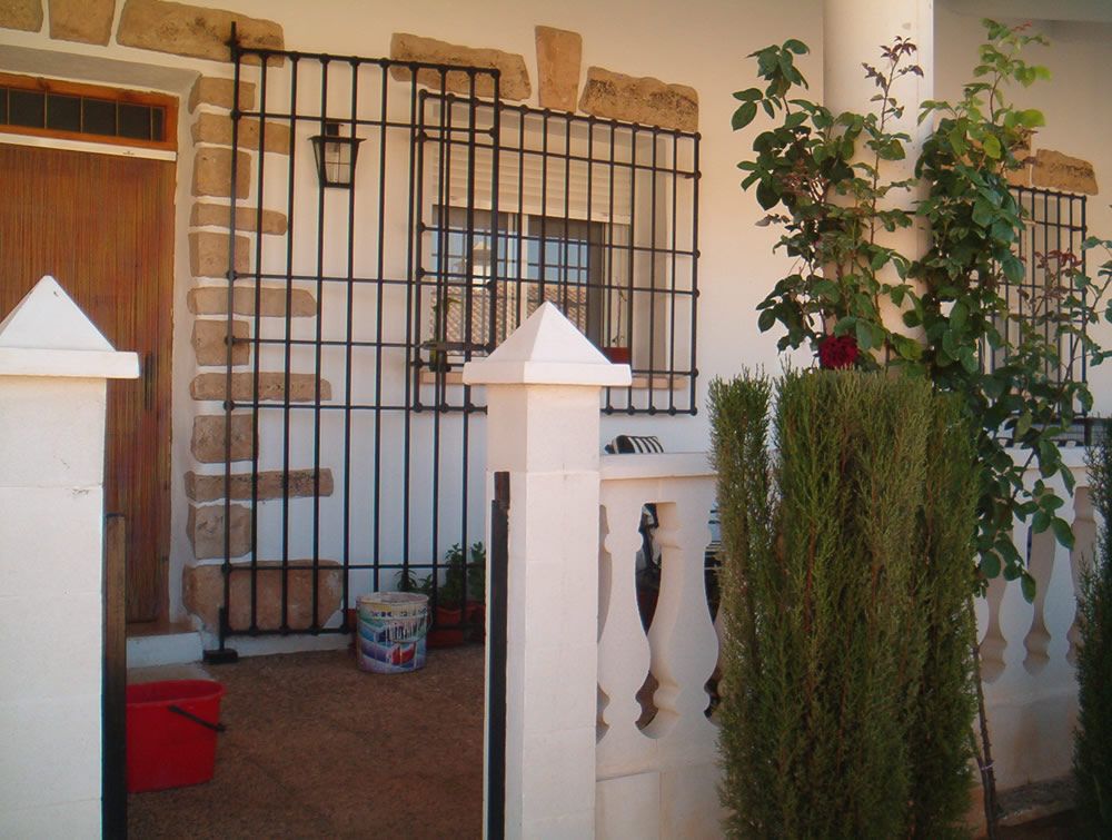 CASA CON TERRAZA